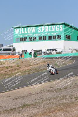 media/Apr-20-2025-AHRMA (Sun) [[393a79c373]]/Race/Group 11 early race/Turn 4b/